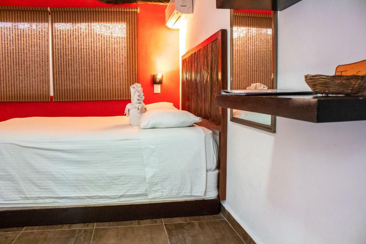 Popol Vuh (Adults Only) Hotel Playa del Carmen Exterior photo